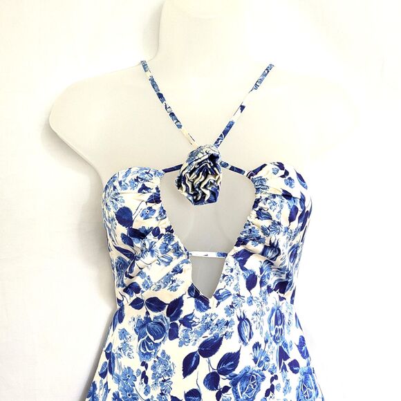 Fashion Nova Field of Dreams Satin Maxi Dress Size S NWT Romantic Coquette - Picture 3 of 12